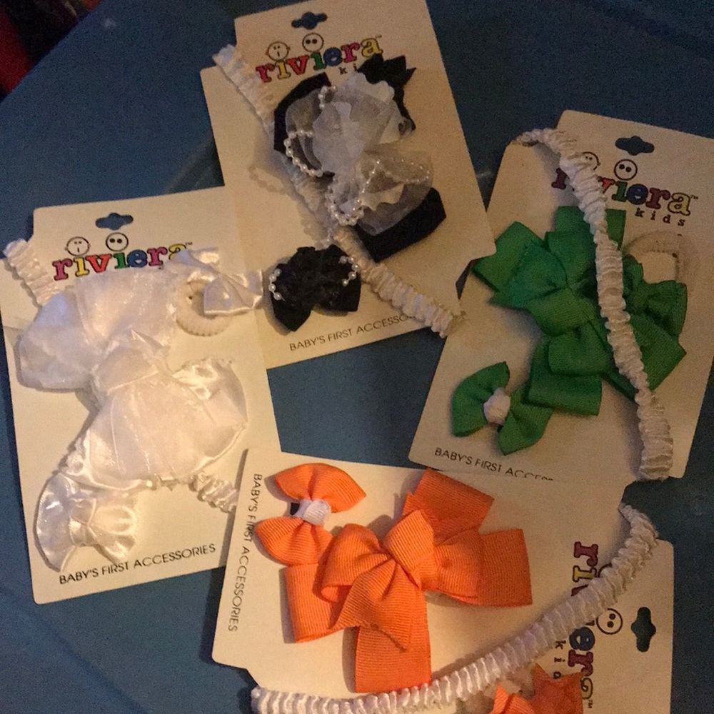Lot 2 Baby accessories